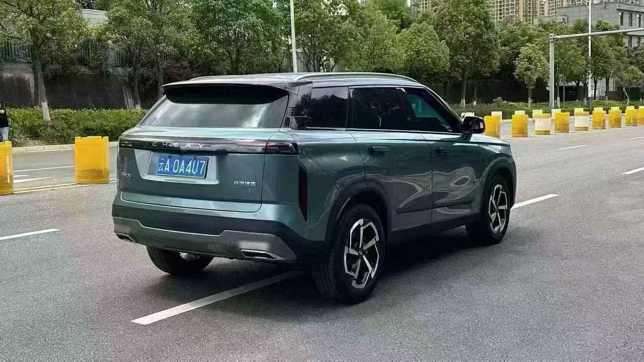 Chery 2025 Explore 06 1.6T Urban Edition Two-Drive Luxury Automatic Gear 5