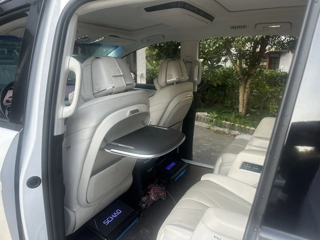 Buick 2024 GL8 Lu Zun PHEV 1.5T Exclusive Edition 7-seat Automatic Gear 6