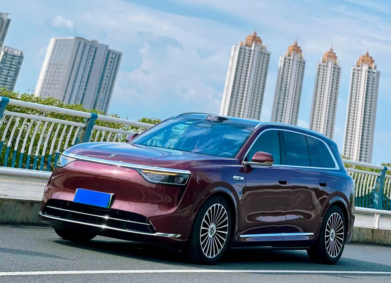 Open image lightbox: AITO 2025 AITO M8 Ultra 53.4kWh 5-seat automatic gear