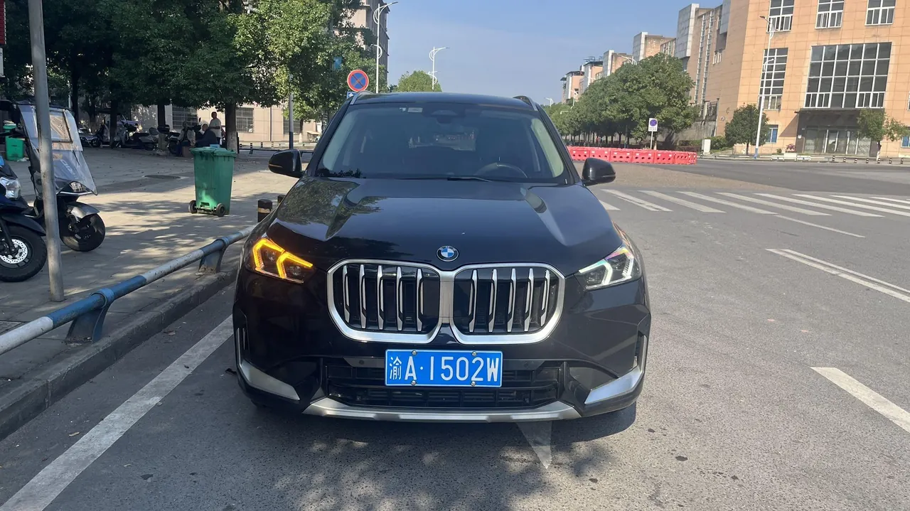 BMW 2025 X1 sDrive25Li 2.0T M sports suit automatic gear 2