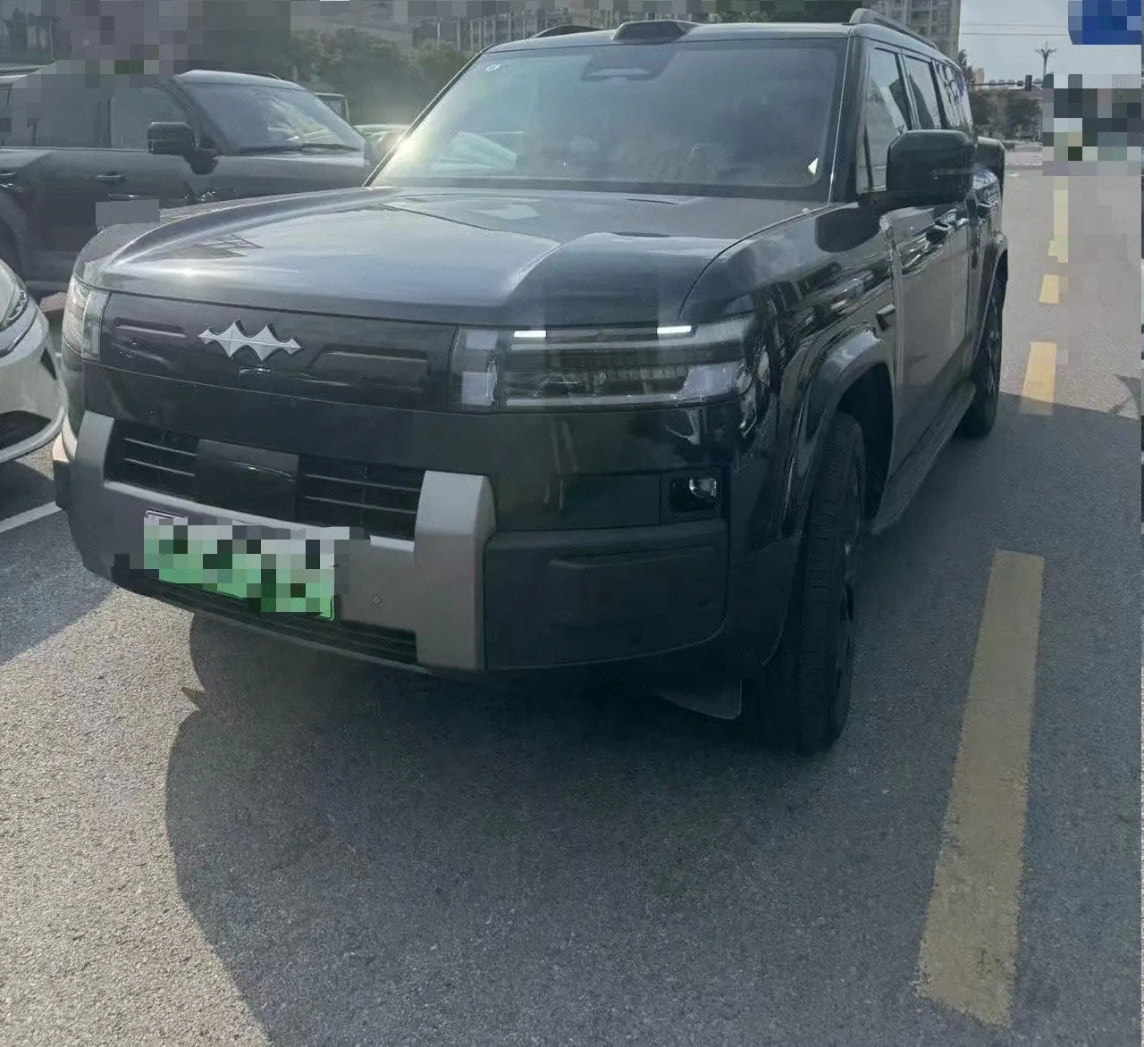 Open image lightbox: FangChengBao 2025 titanium 7 1.5T stepless 190KM four-wheel drive Ultra version of automatic gear