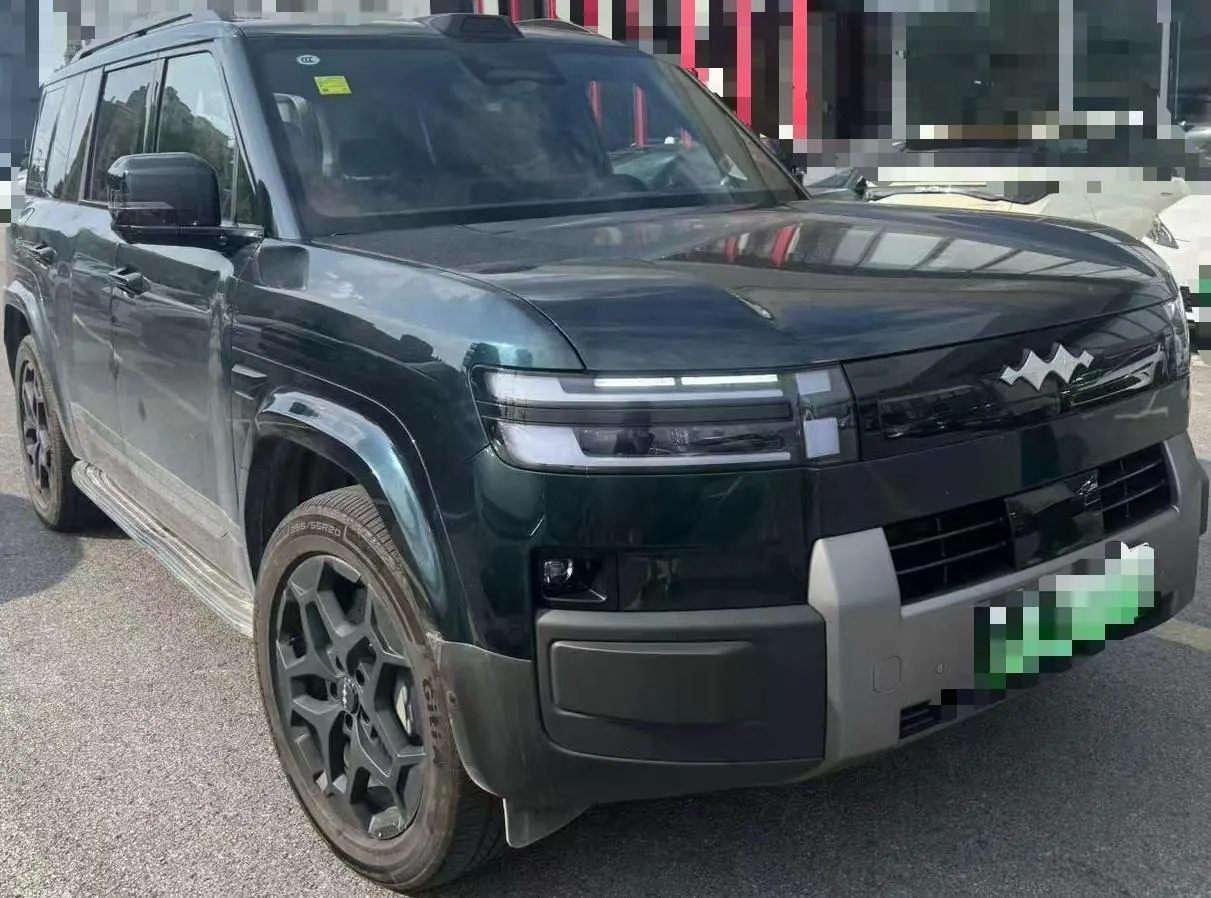 FangChengBao 2025 titanium 7 1.5T stepless 190KM four-wheel drive Ultra version of automatic gear 4