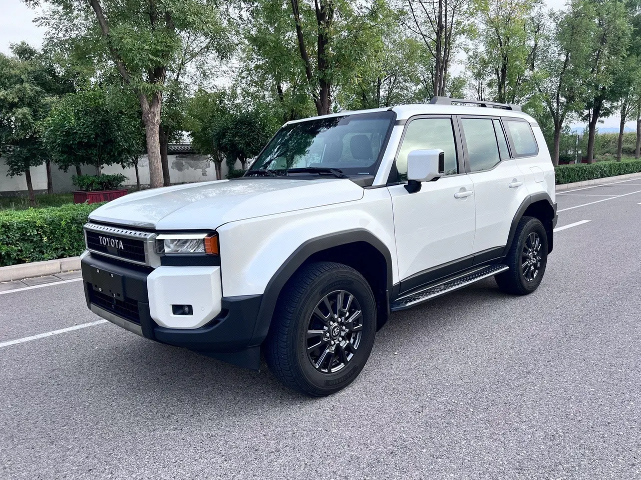 Open image lightbox: Toyota 2024 Prado HEV 2.4T all-around TX version 5-seat automatic gear