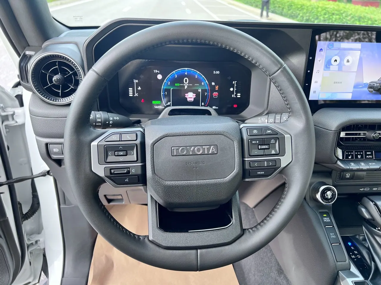 Toyota 2024 Prado HEV 2.4T all-around TX version 5-seat automatic gear 12