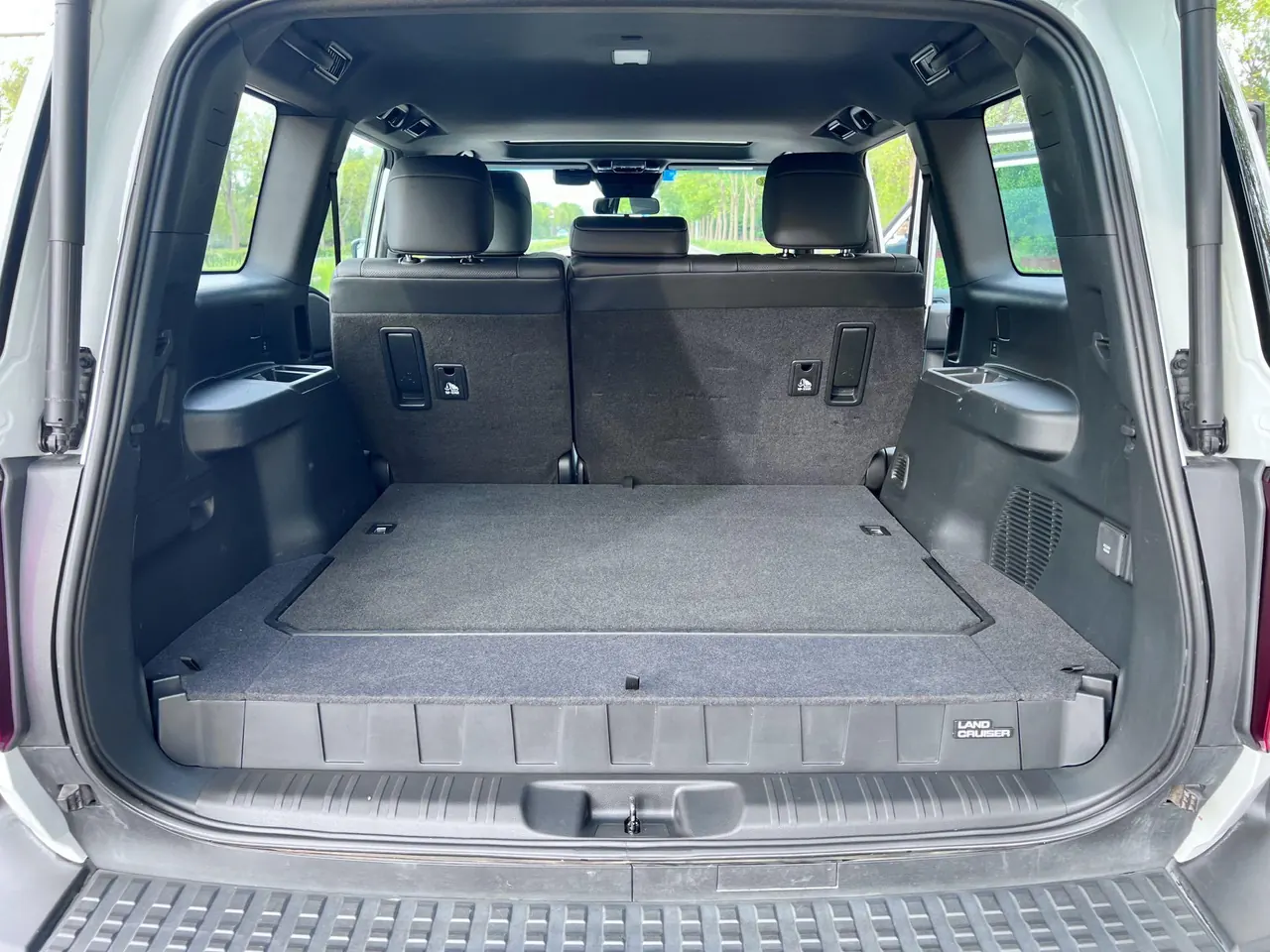 Toyota 2024 Prado HEV 2.4T all-around TX version 5-seat automatic gear 18
