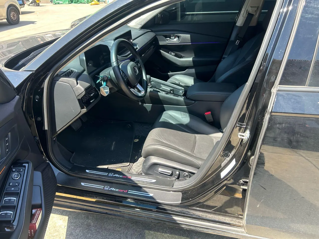 Honda 2025 11th Generation Accord 1.5T Stepless 260TURBO Premium Edition Automatic Gear 3