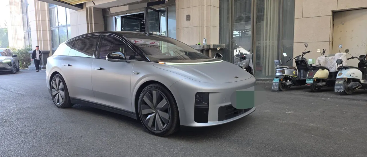 Li 2025 i6 four-wheel drive basic automatic transmission 2