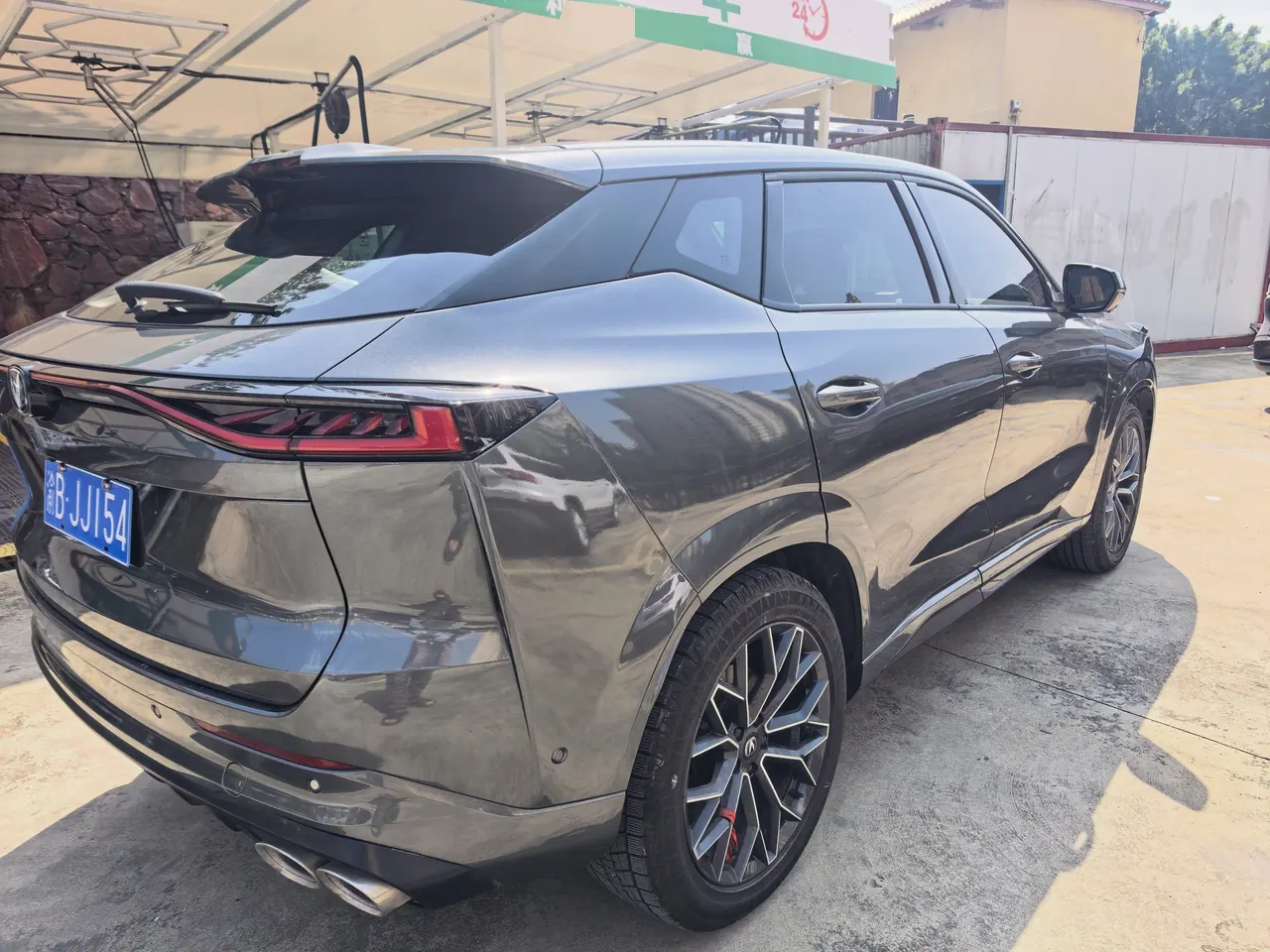 ChangAn 2025 UNI-Z 1.5T 500Bar PRO automatic gear 8