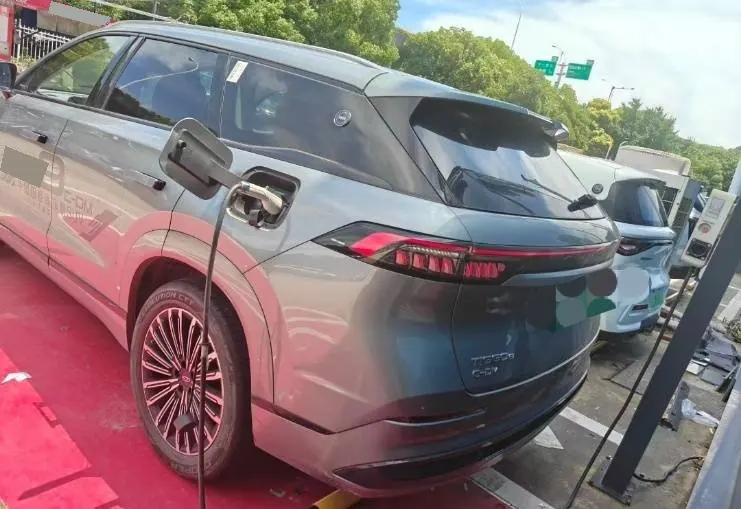 Chery 2025 Ruihu 9 C- DM 1.5T 82KM Super Edition 5-seat Automatic Gear 6
