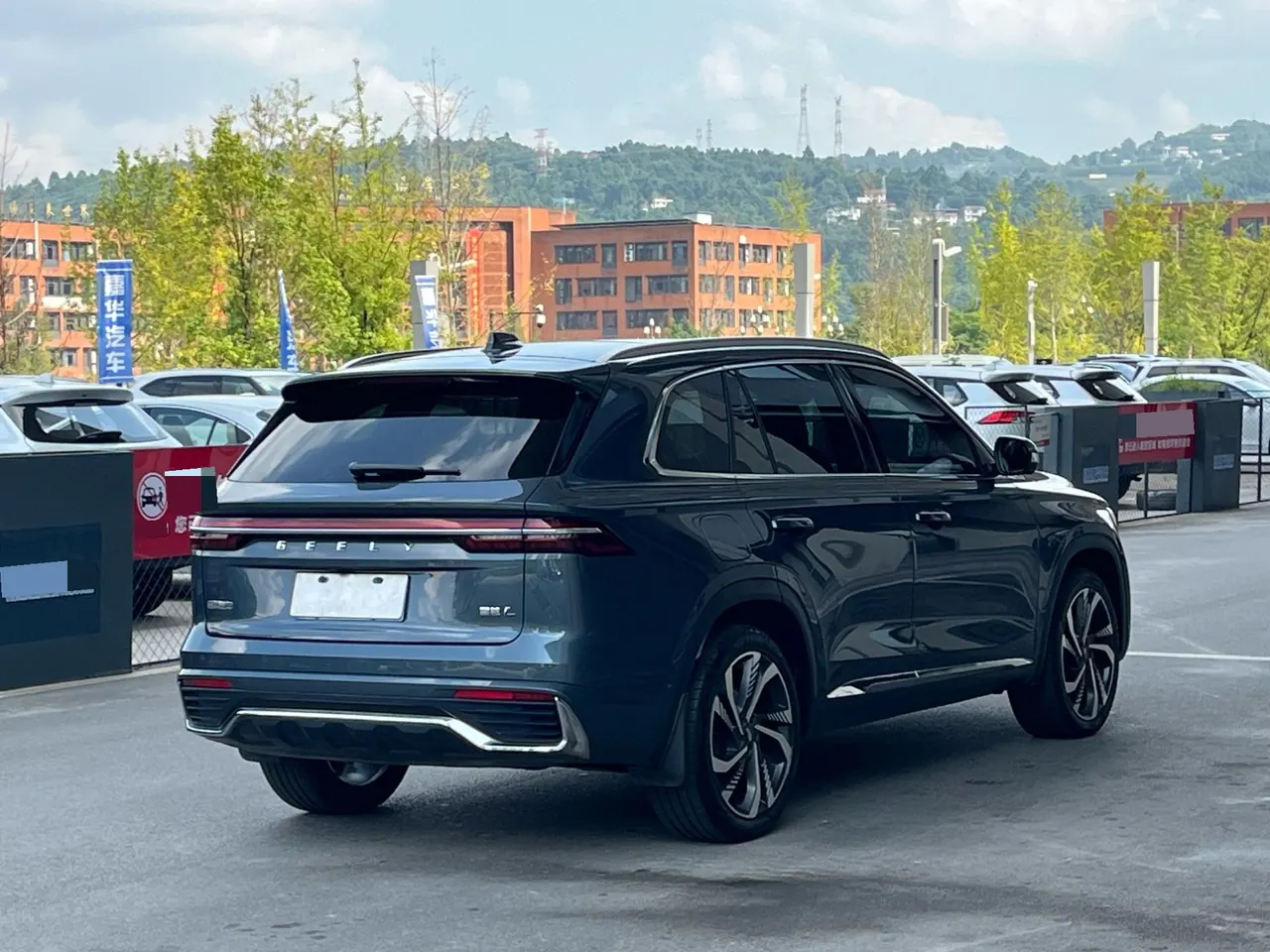 Geely 2023 Boyue L 2.0TD Flagship Automatic Gear 3