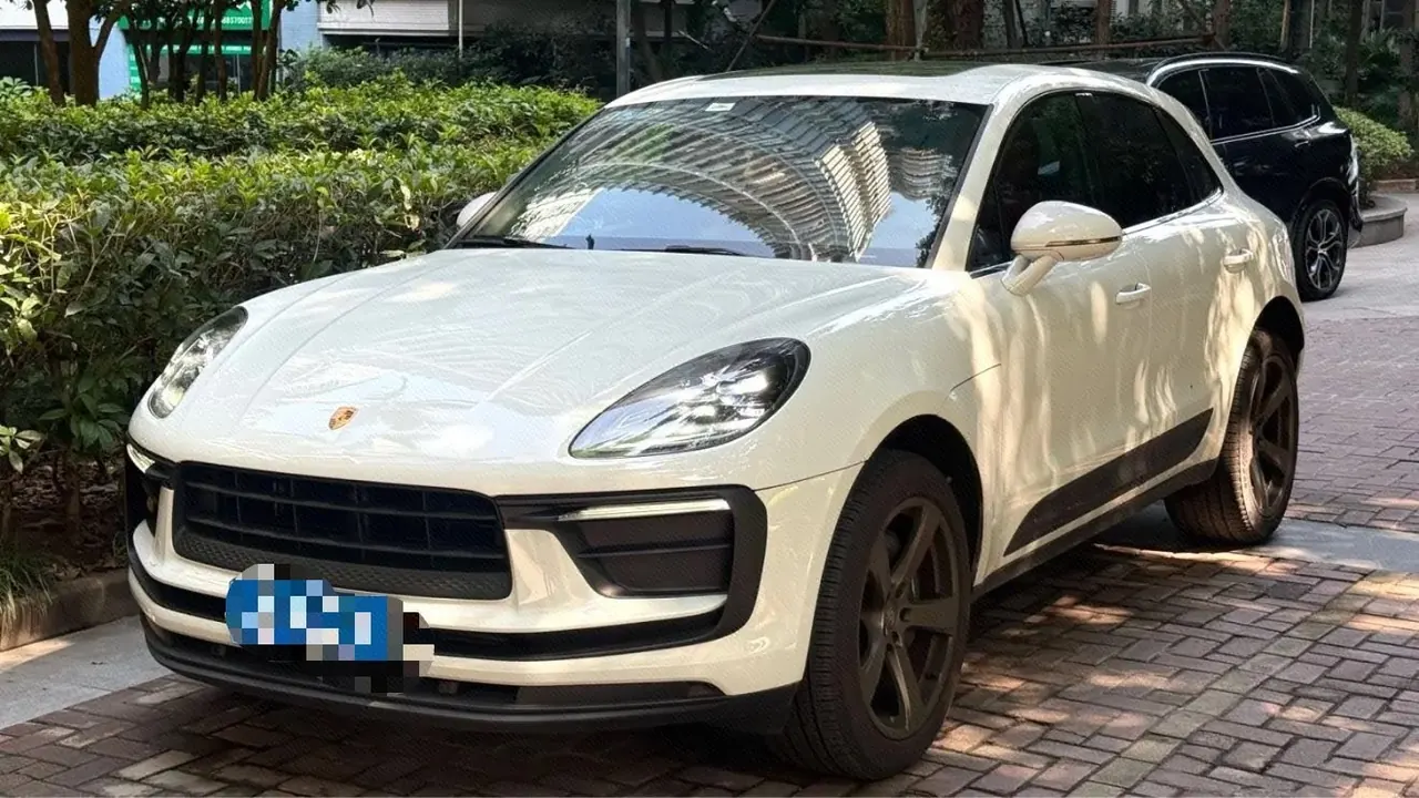 Открыть галерею: Porsche Macan (Imported) 2025 Macan 2.0T Dream Edition Automatic Gear
