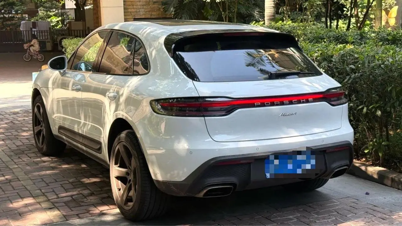 Porsche Macan (Imported) 2025 Macan 2.0T Dream Edition Automatic Gear 3
