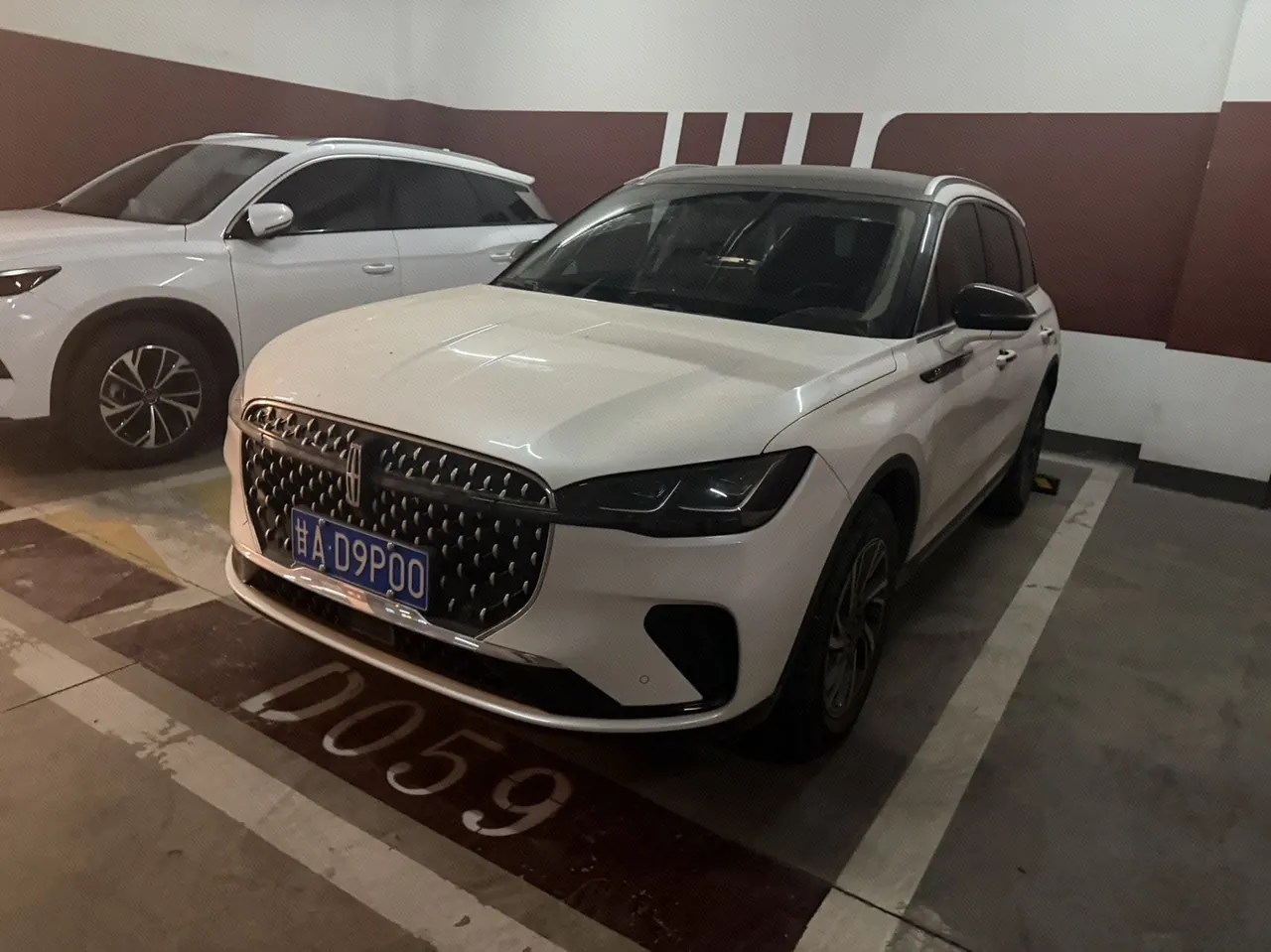 Open image lightbox: Lincoln 2024 adventurer 2.0T two-wheel drive exclusive edition automatic gear