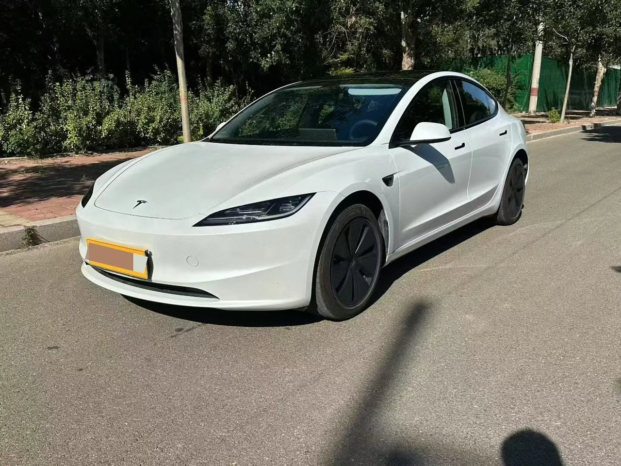 Открыть галерею: Tesla 2025 Model 3 Long Endurance All-Wheel Drive Edition (Changed) Automatic Gear