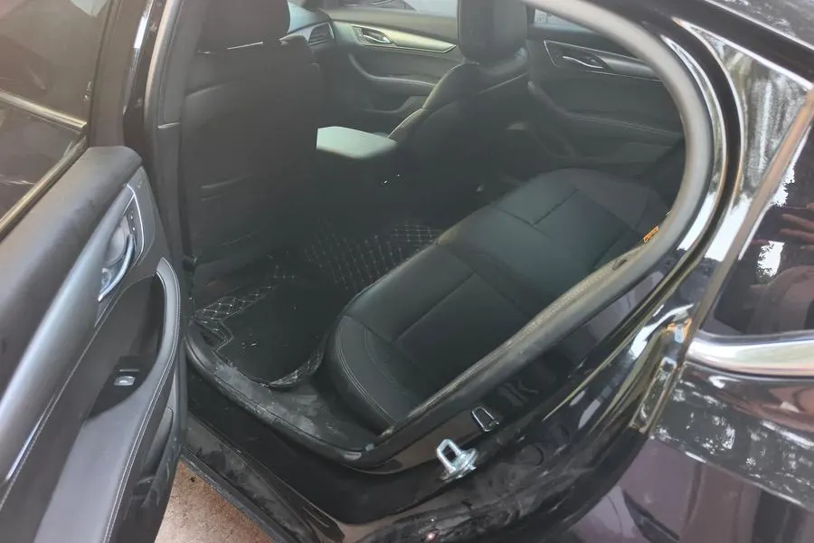 Cadillac 2025 CT5 2.0T 28T City Sports Edition Automatic Gear 5