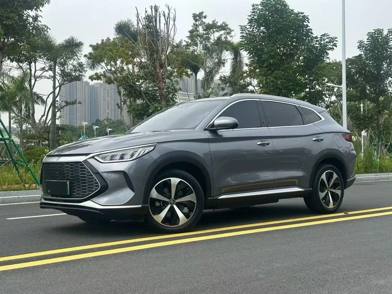 Open image lightbox: BYD Song PLUS New Energy 2021 Song PLUS DM-i 1.5 Stepless 110KM Flagship PLUS Automatic Gear