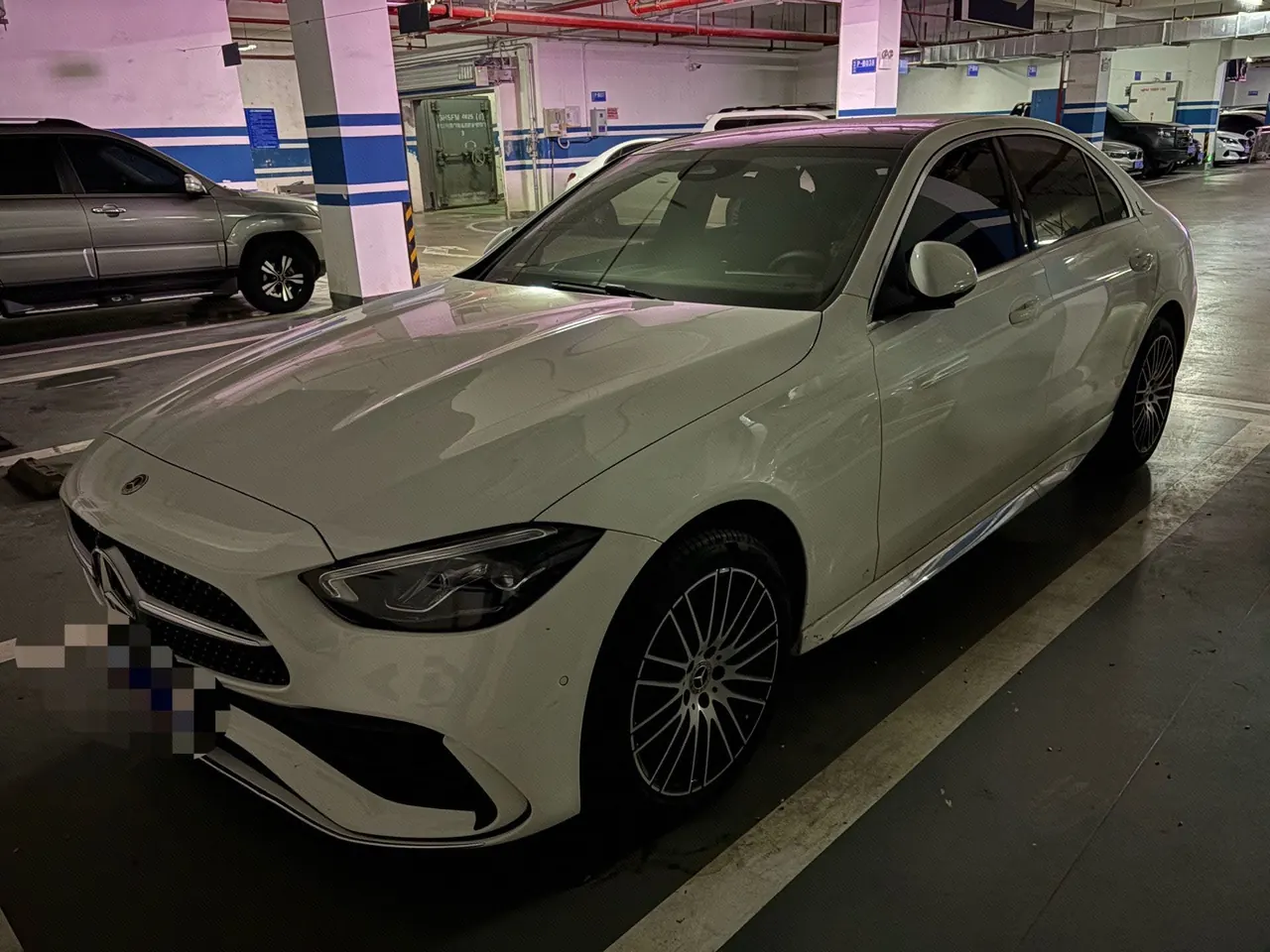 打开图片灯箱:Mercedes Benz Class C 2025 C 260 L 48V 1.5T Sports Edition (Modified) Automatic Gear