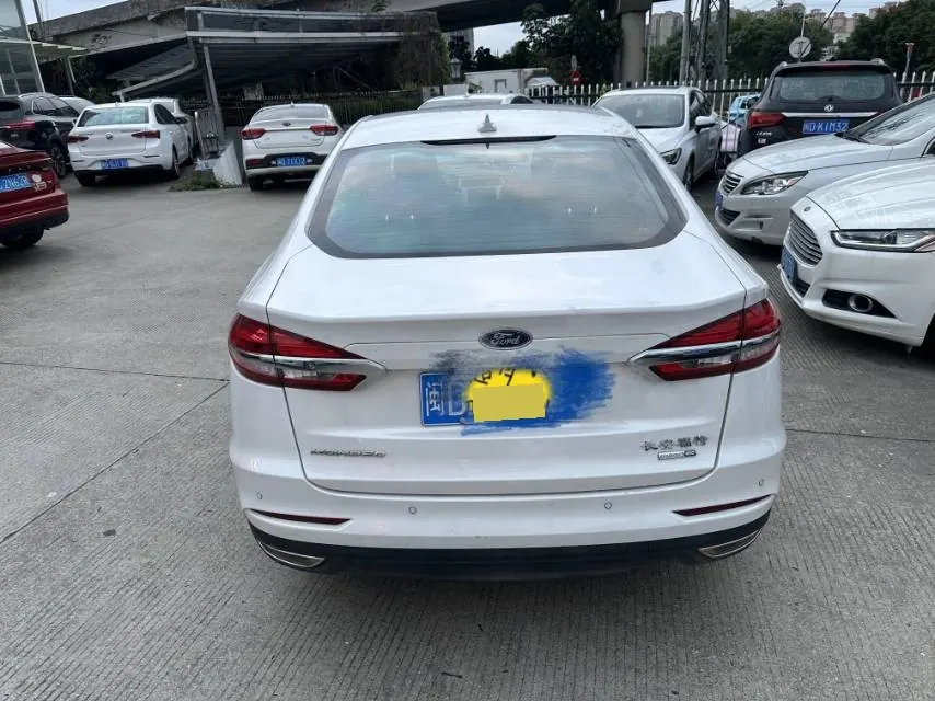 Ford 2020 Mondeo 2.0T EcoBoost 200 luxury automatic gear 5