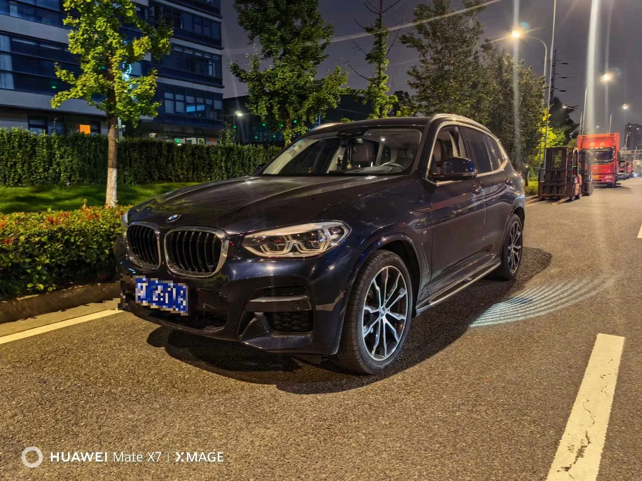 Открыть галерею: BMW 2021 X3 xDrive30i 2.0T Leading M Sports Suit Automatic Gear