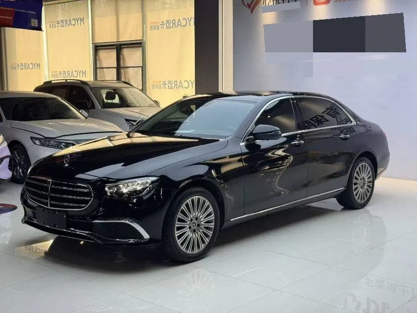 Открыть галерею: Mercedes Benz E Class 2023 E 300 L 2.0T Luxury Automatic Gear