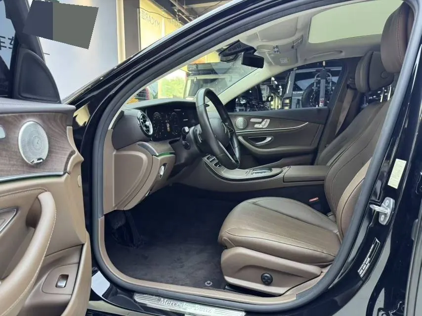Mercedes Benz E Class 2023 E 300 L 2.0T Luxury Automatic Gear 11