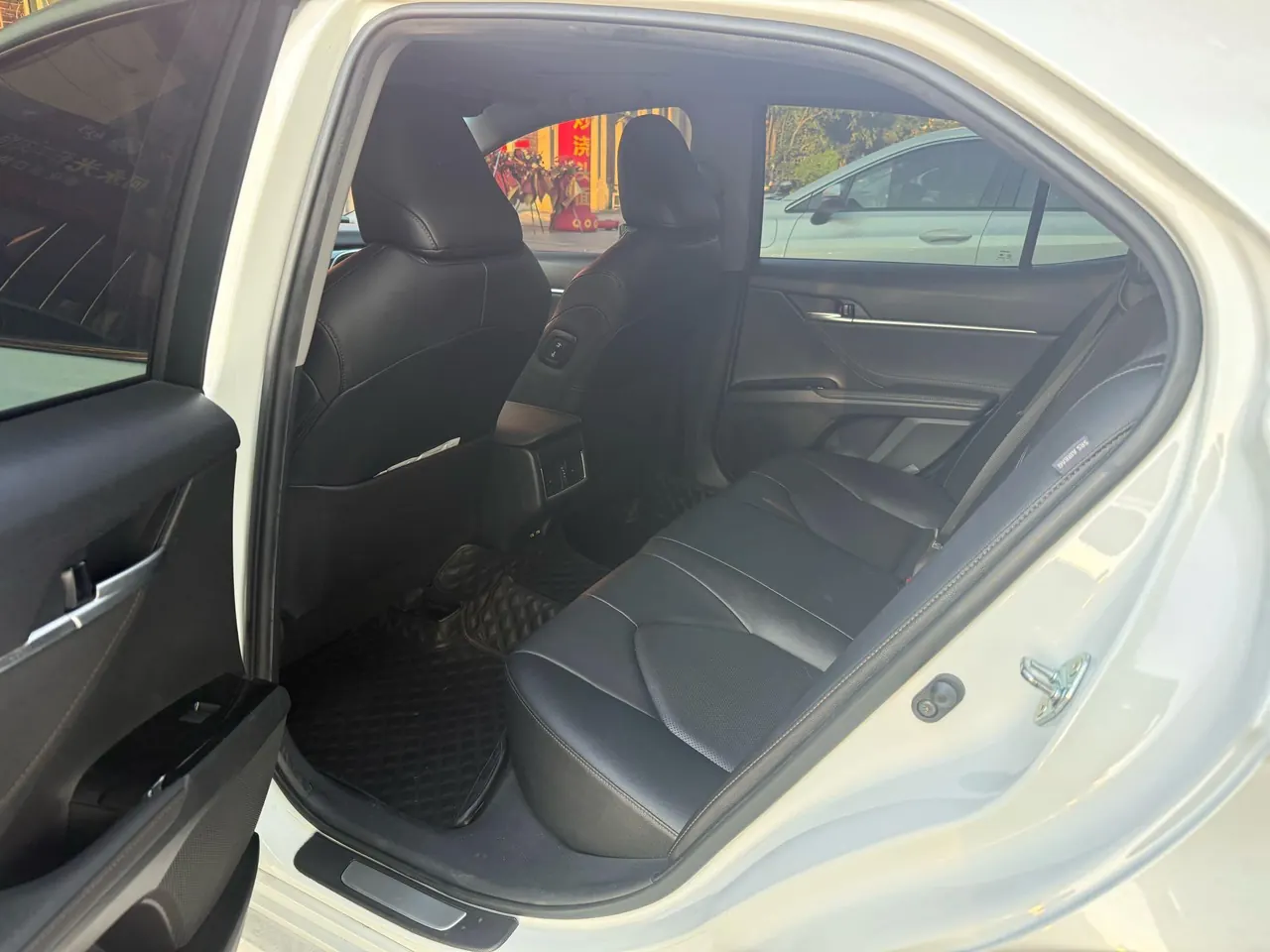 Toyota 2021 Camry 2.0G Stepless Deluxe Edition Automatic Gear 5