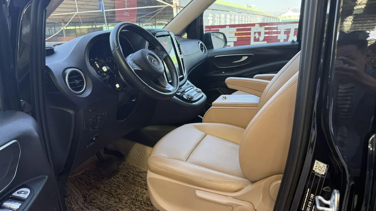 Mercedes Benz 2020 Vito 2.0T Business Edition 9-seat Automatic Gear 4