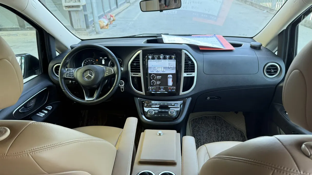 Mercedes Benz 2020 Vito 2.0T Business Edition 9-seat Automatic Gear 6