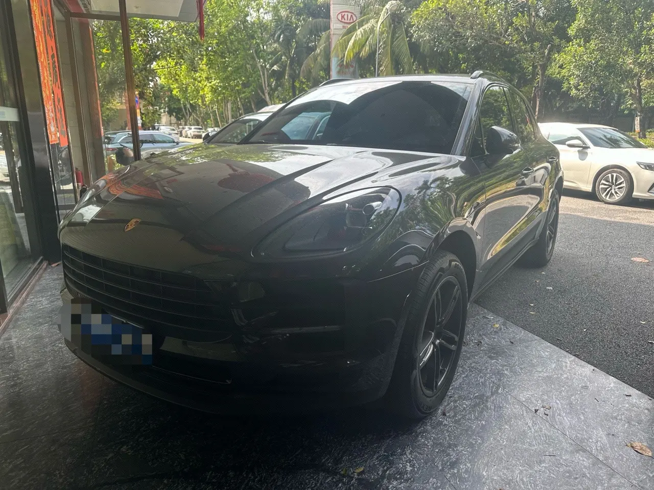 Открыть галерею: Porsche Macan (Imported) 2021 Macan 2.0T Automatic Gear