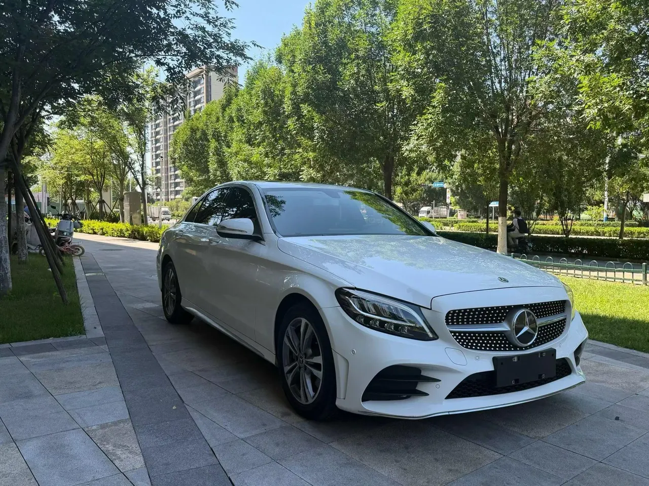 Mercedes Benz Class C 2020 C 200 L 1.5T Dynamic Sports Edition Automatic Gear 2
