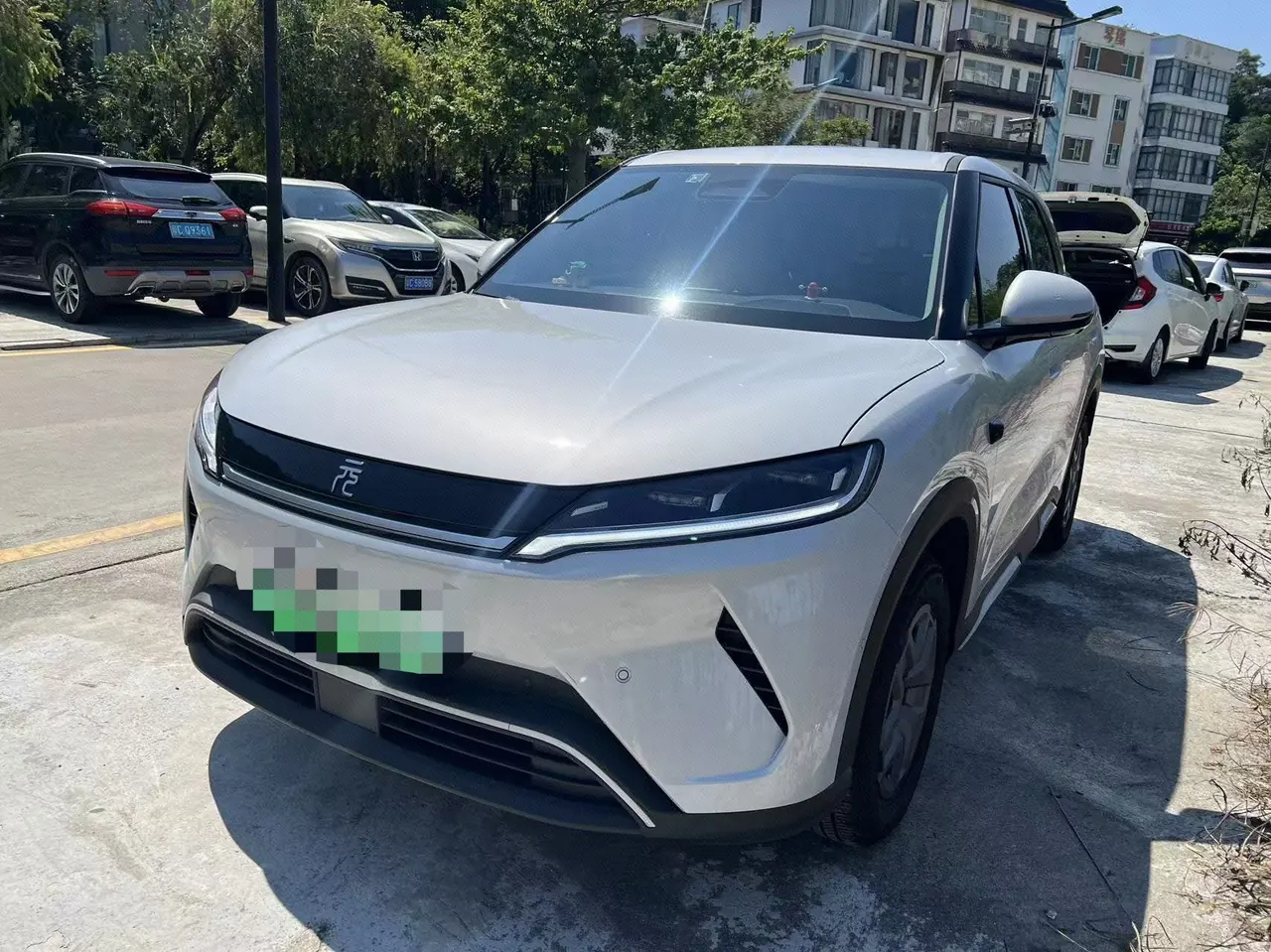 Open image lightbox: BYD 2025 Yuan UP Smart Driving 401KM Vital Automatic Gear