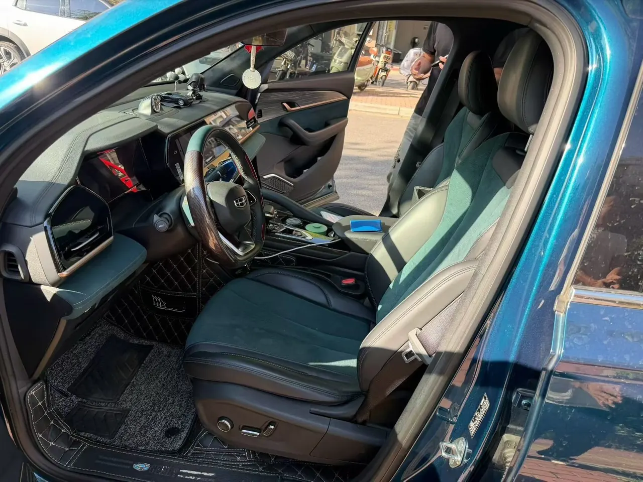 Geely 2021 XingyueL (Monjaro) 2.0TD EVO two-wheel drive distinguished automatic transmission 5