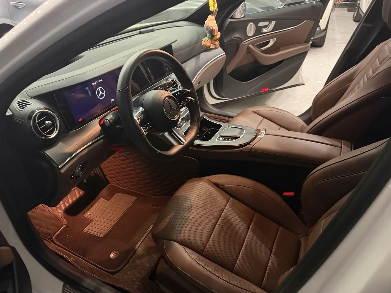 Mercedes Benz E-Class 2021 E 300 L 2.0T Distinguished Sports Automatic 2