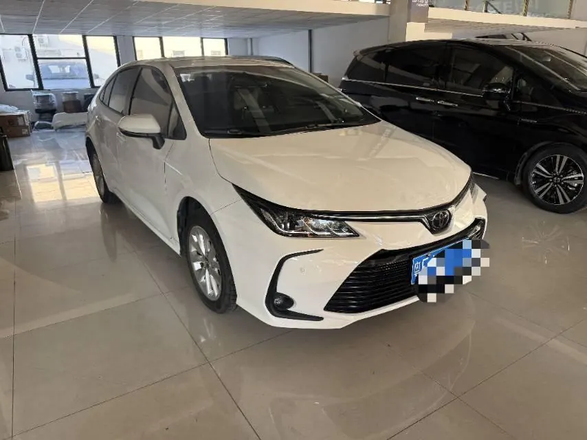 Toyota 2021 corolla 1.2T stepless elite PLUS version of automatic gear 2