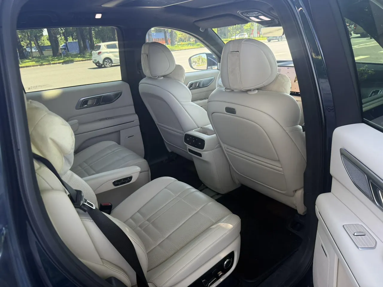 ChangAn Deepal 2025 S09 four-wheel drive Ultra high-fixed automatic gear 8