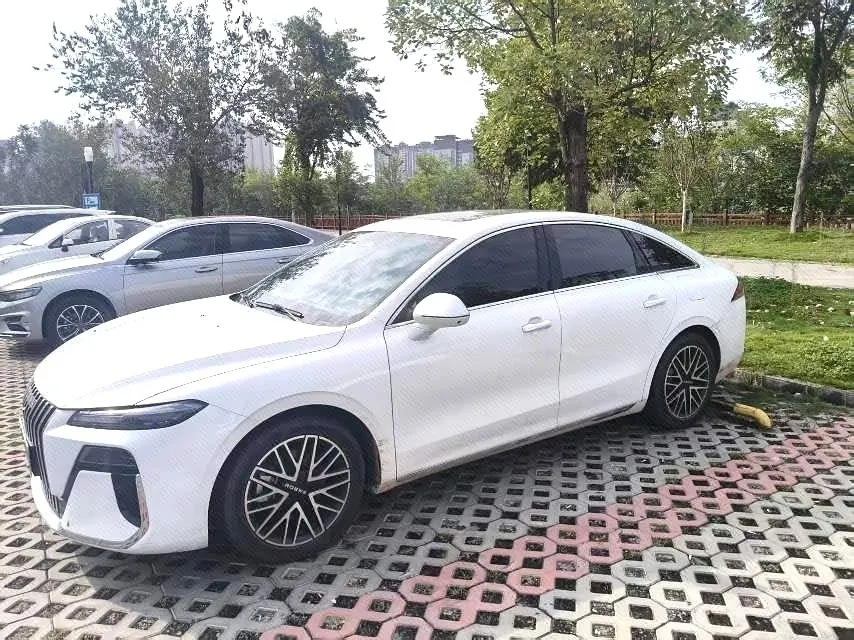 Roewe 2025 M7 DMH 1.5 160km Pleasant Edition Automatic Gear 2