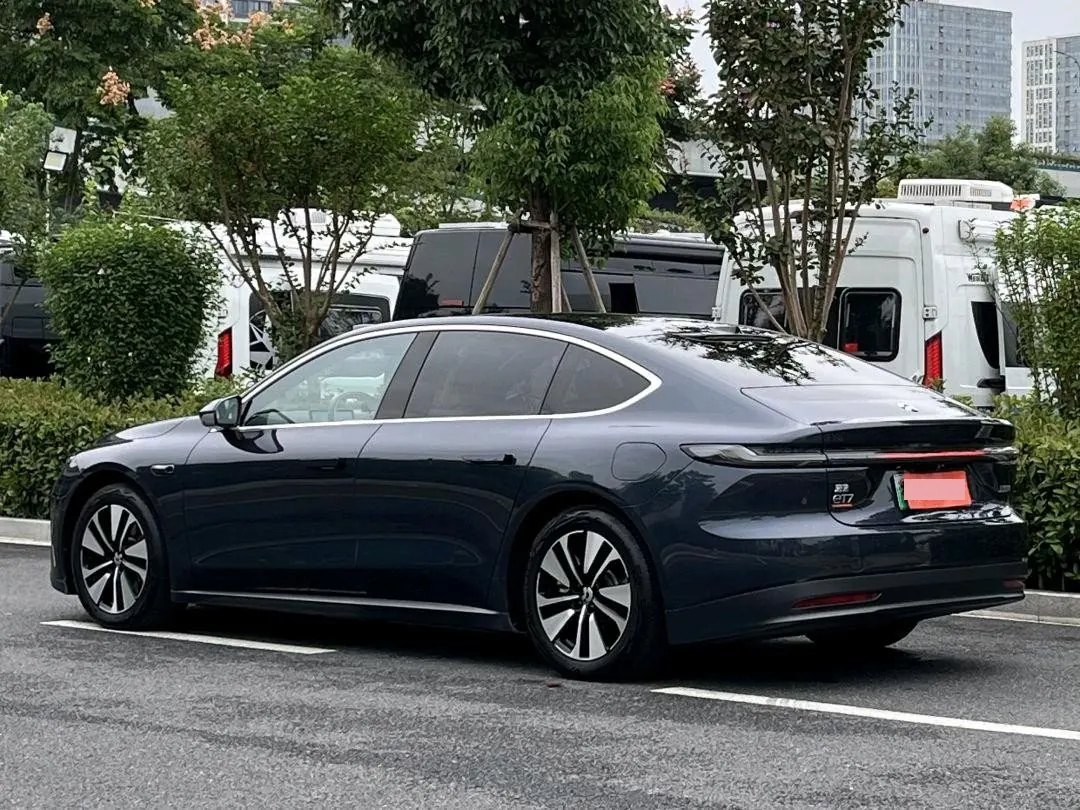 NIO 2023 ET7 75kWh automatic gear 8