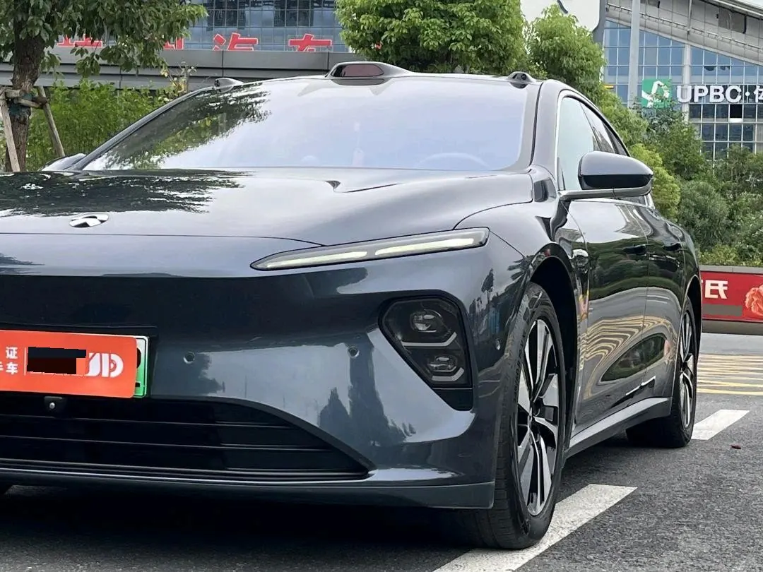 NIO 2023 ET7 75kWh automatic gear 9