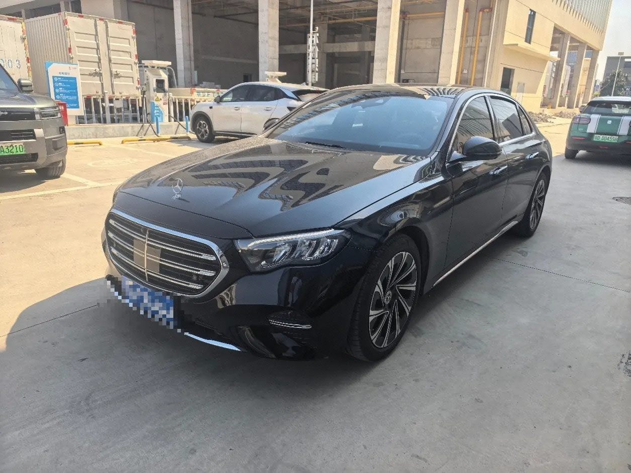 Open image lightbox: Mercedes Benz E Class 2025 E 300 L 48V 2.0T Luxury Automatic Gear