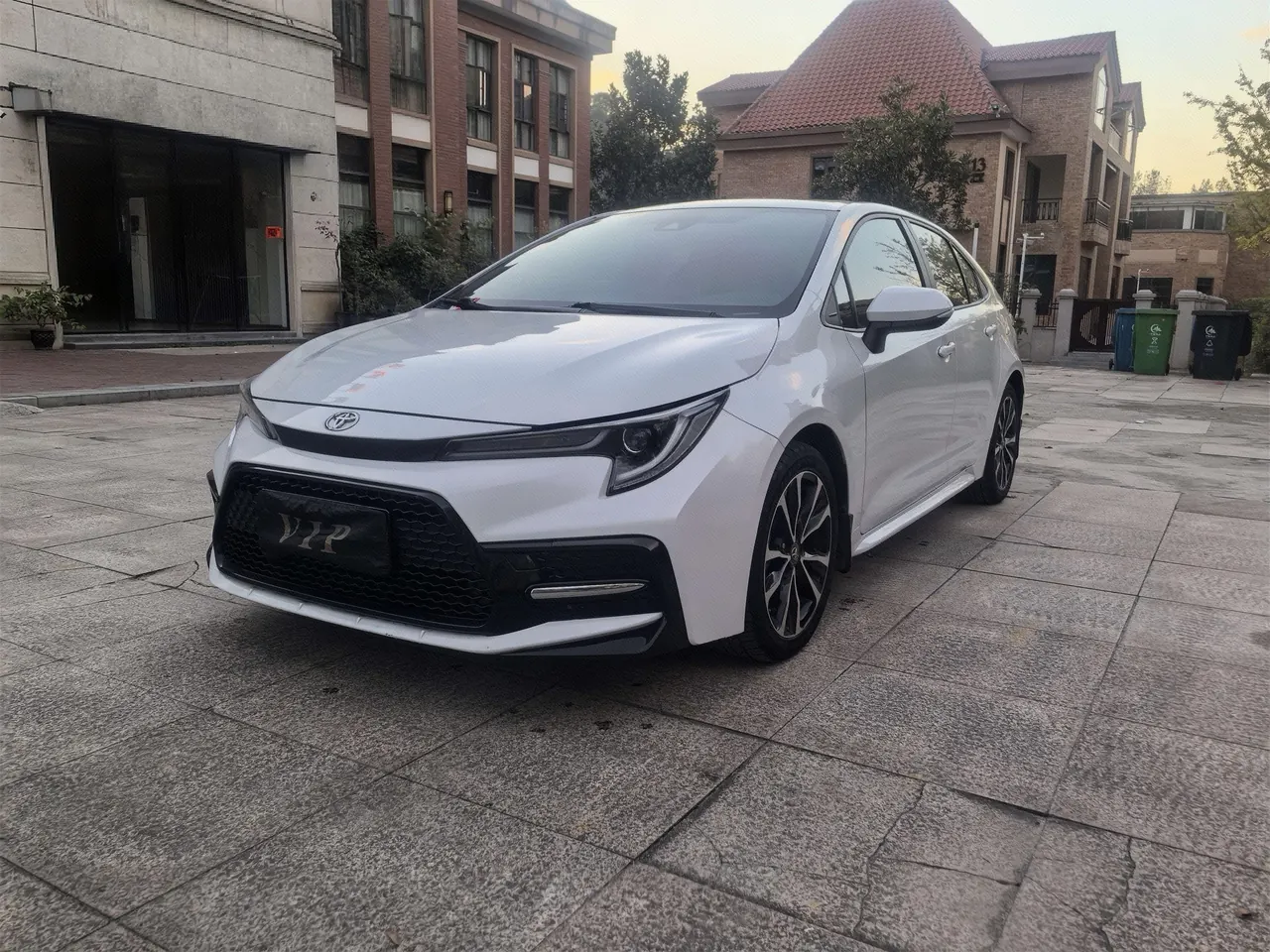 Open image lightbox: Toyota 2021 Lei Ling 1.2T Stepless 185T Sports Edition Automatic Gear