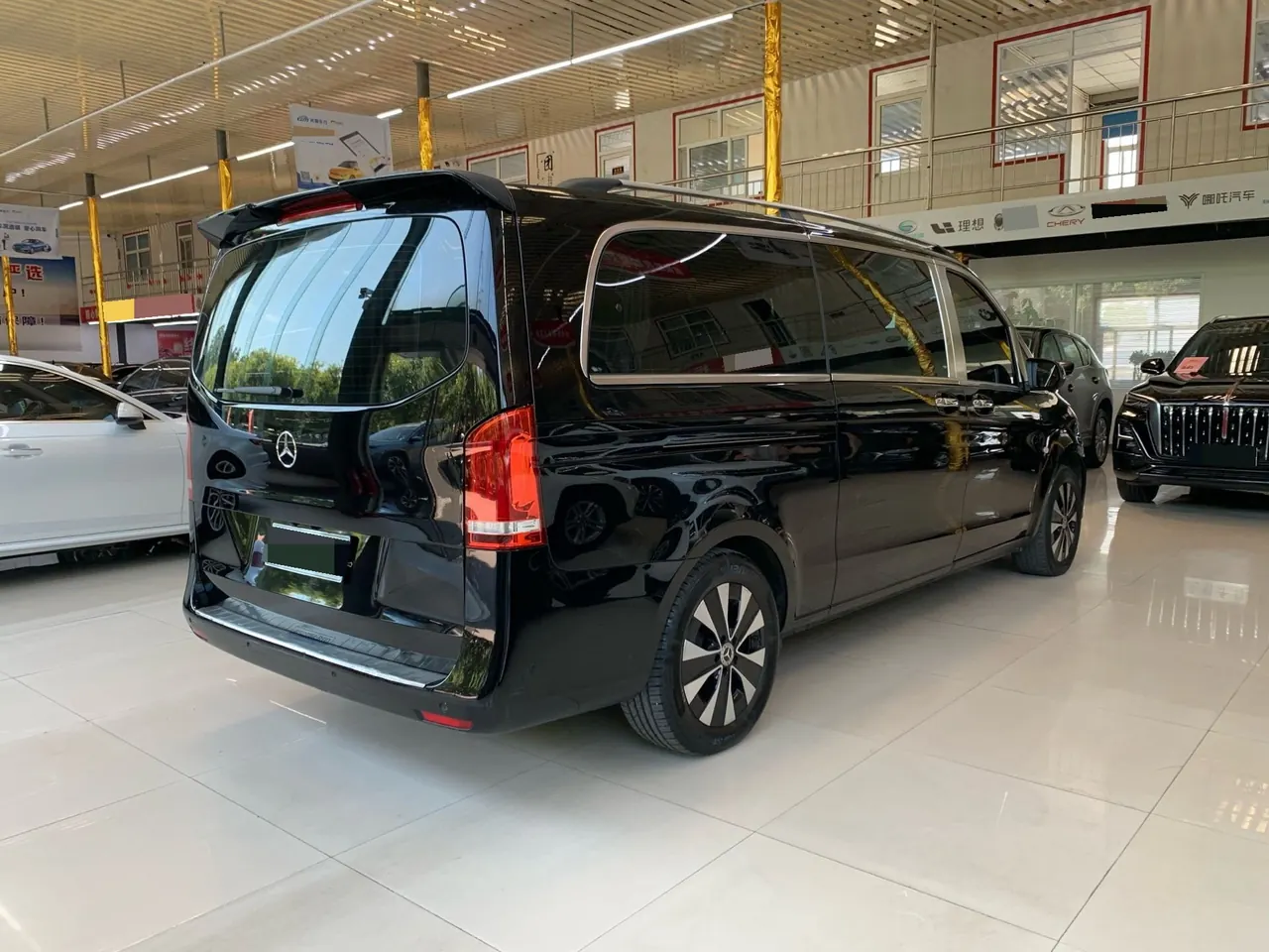 Mercedes Benz 2021 Vito 2.0T Business Edition 7-seat Automatic Gear 9