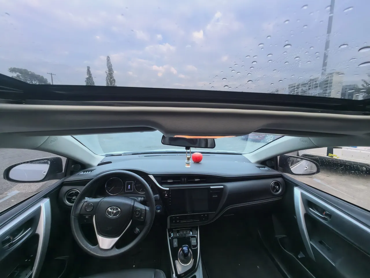 Toyota 2020 Corolla Double Engine E 1.8 Stepless Comfort Edition Automatic Gear 5