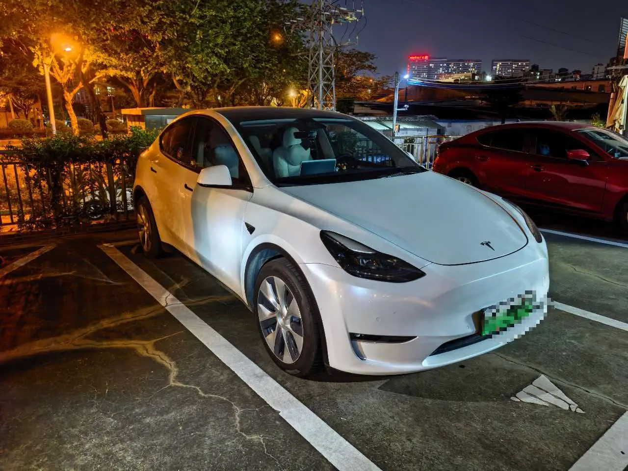 Tesla 2021 Model Y long endurance all-wheel drive version automatic transmission 2