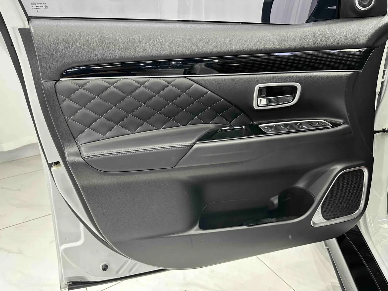 Mitsubishi 2021 Outlander 2.0 Stepless Two-Drive Obsidian Version 5-seat Automatic Gear 3