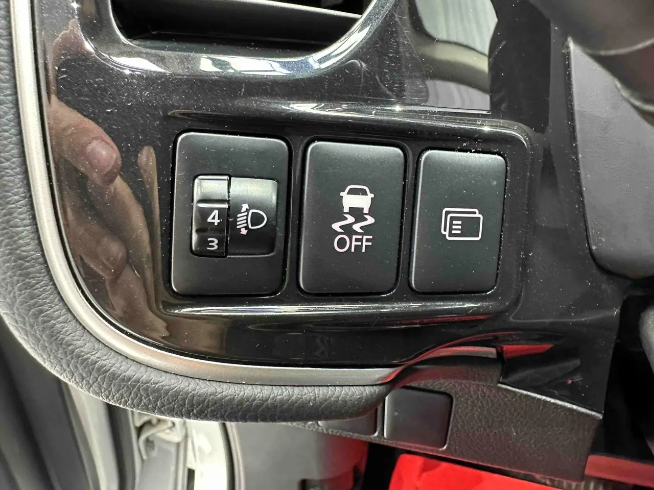 Mitsubishi 2021 Outlander 2.0 Stepless Two-Drive Obsidian Version 5-seat Automatic Gear 4
