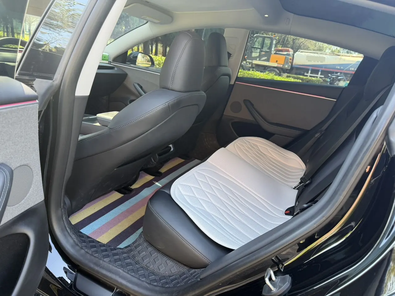 Tesla 2023 Model 3 Rejuvenation Edition Rear Wheel Drive Automatic Transmission 5