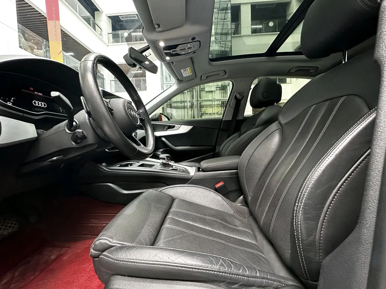 Audi 2020 A4L 2.0TFSI 40TFSI Fashion Dynamic Automatic 2