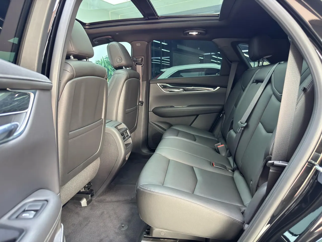Cadillac 2023 XT5 48V 2.0T Two-Drive Fashion Automatic Gear 6