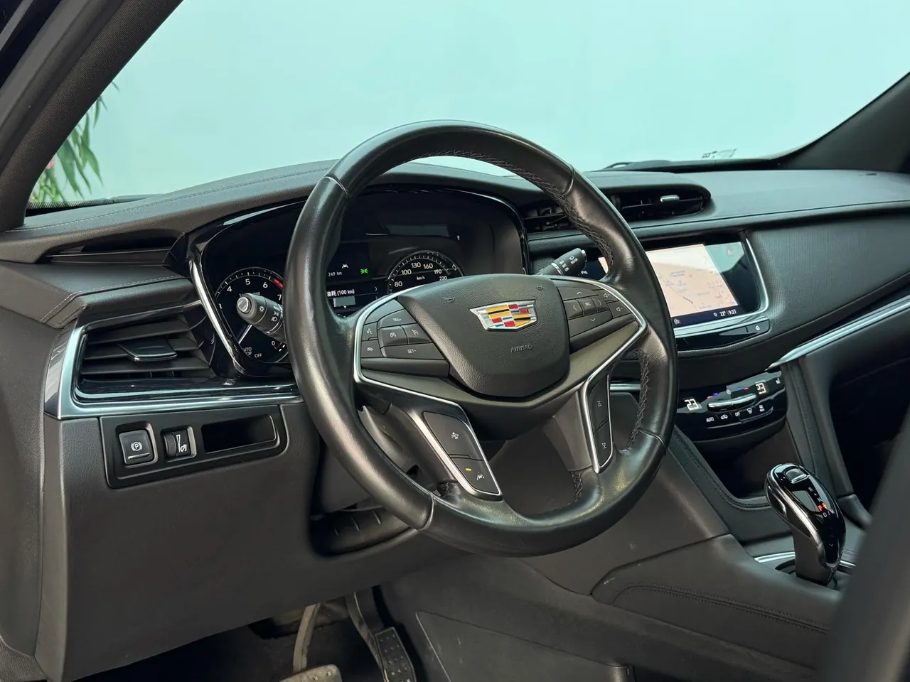 Cadillac 2023 XT5 48V 2.0T Two-Drive Fashion Automatic Gear 7