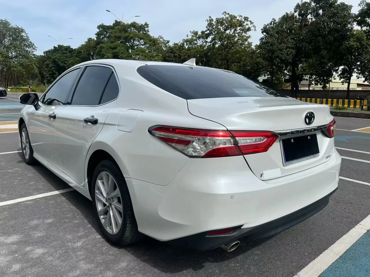 Toyota 2021 Camry 2.0G Stepless Deluxe Edition Automatic Gear 15